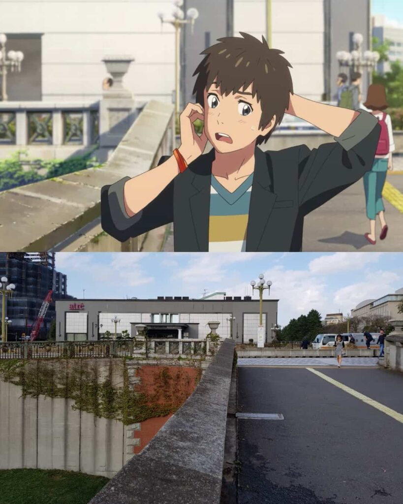 Taki's date with Mitsuha in kimi no na wa, taki on phone