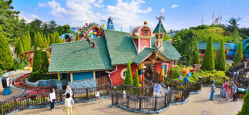 Best Attractions in Tokyo Disneyland you need to experience, Gadget's Go Coaster