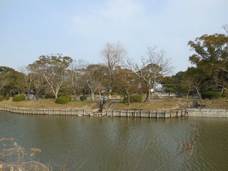 Hasuike Park real, 10 Real-life Locations from Zombie Land Saga in Japan