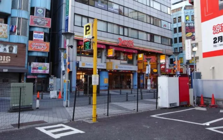 Real life Locations of Durarara in Japan you need to Visit, Sunshine 60 Street