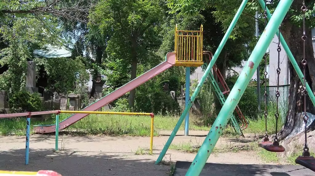 Kannon Children's Park - Yofukashi no Uta Real life Locations in Japan