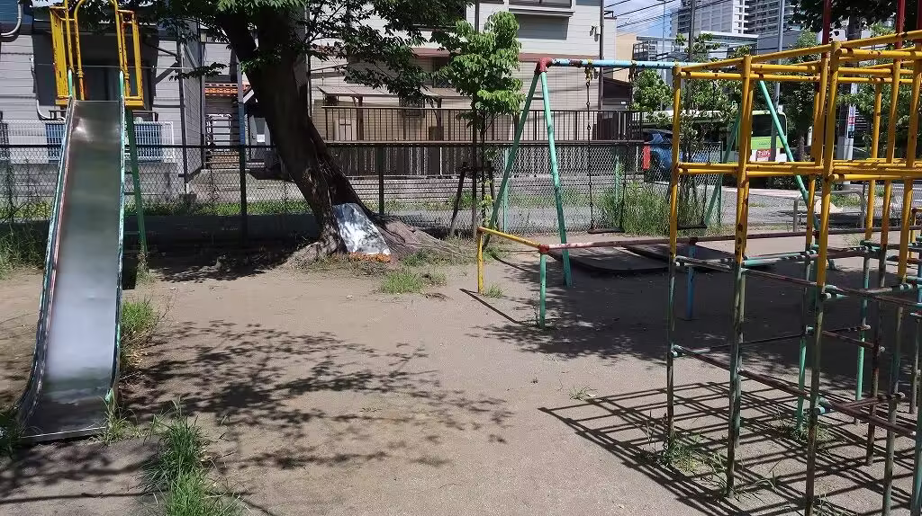 Kannon Children's Park - Yofukashi no Uta Real life Locations in Japan