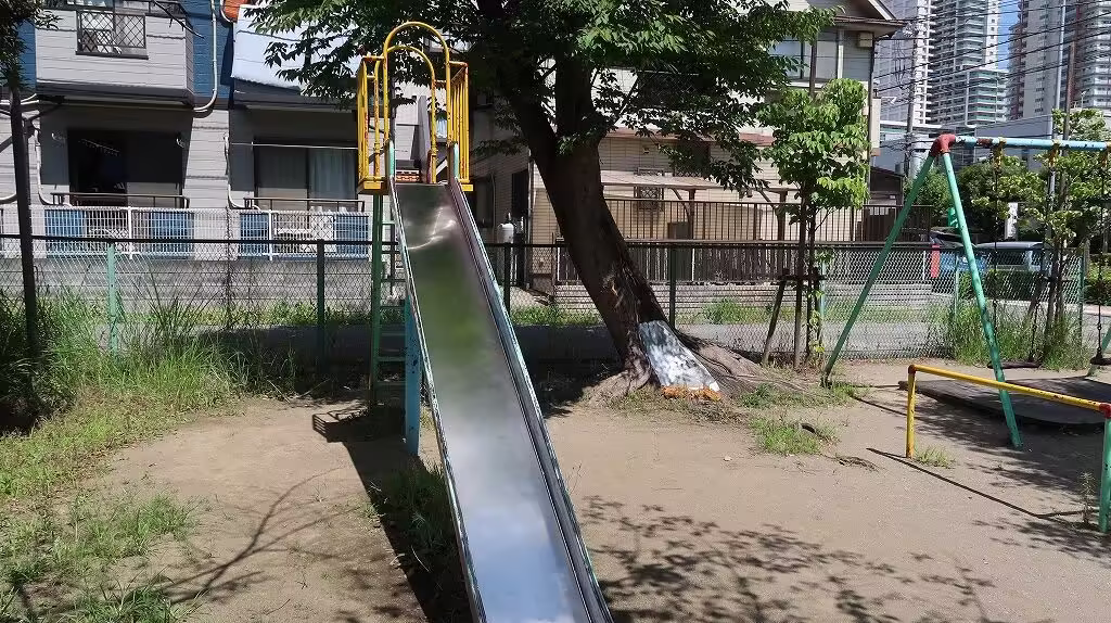 Kannon Children's Park - Yofukashi no Uta Real life Locations in Japan