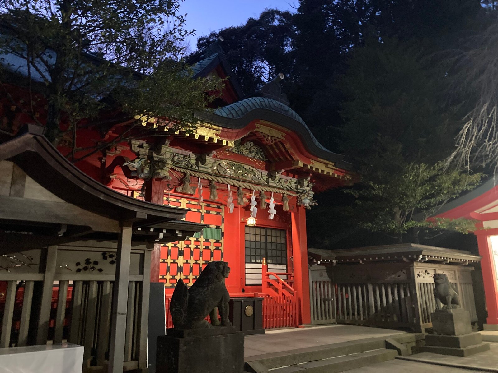 Hetsunomiya shrine building at Enoshima Shrine in Kanagawa